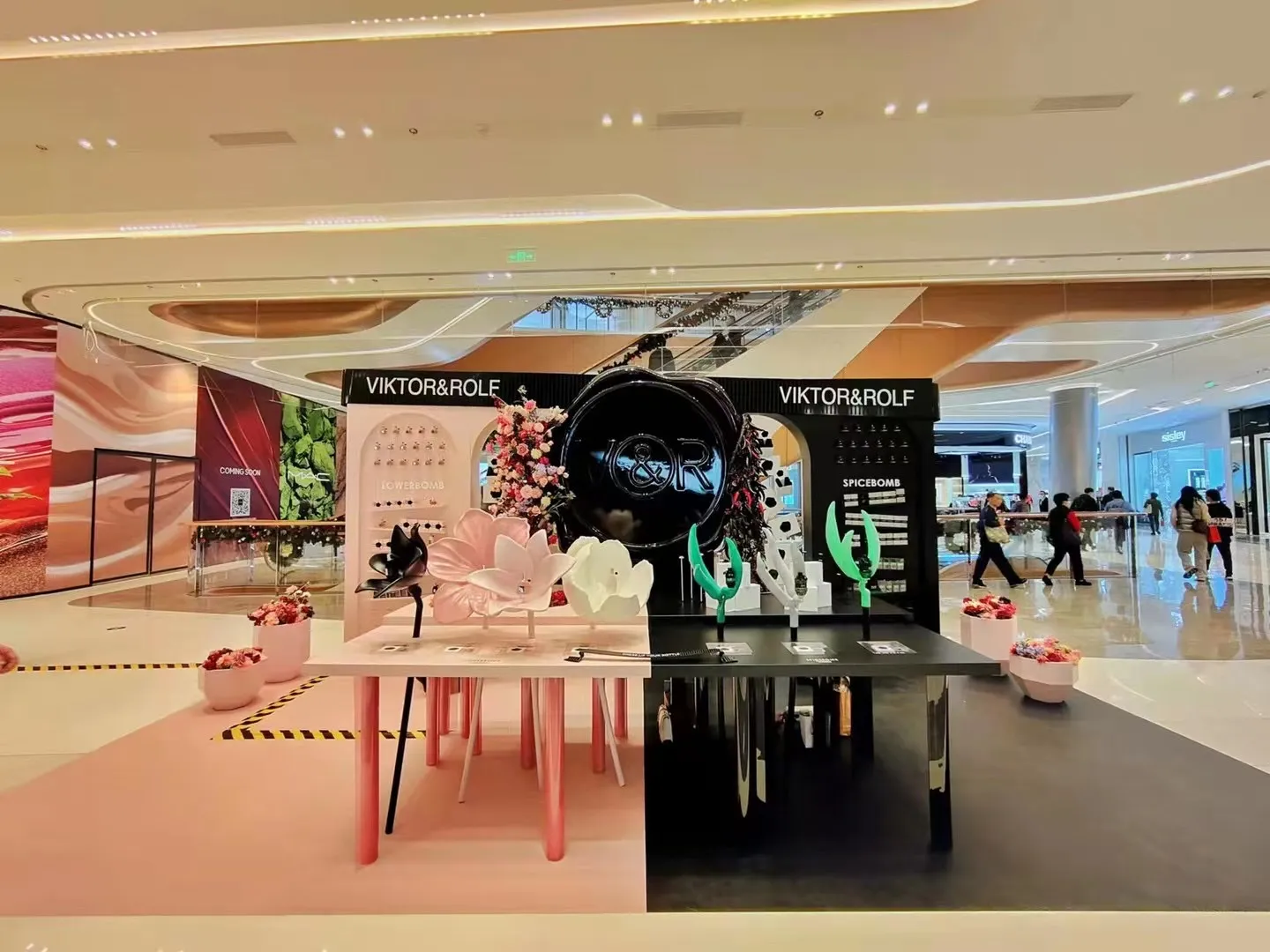 Space design example display