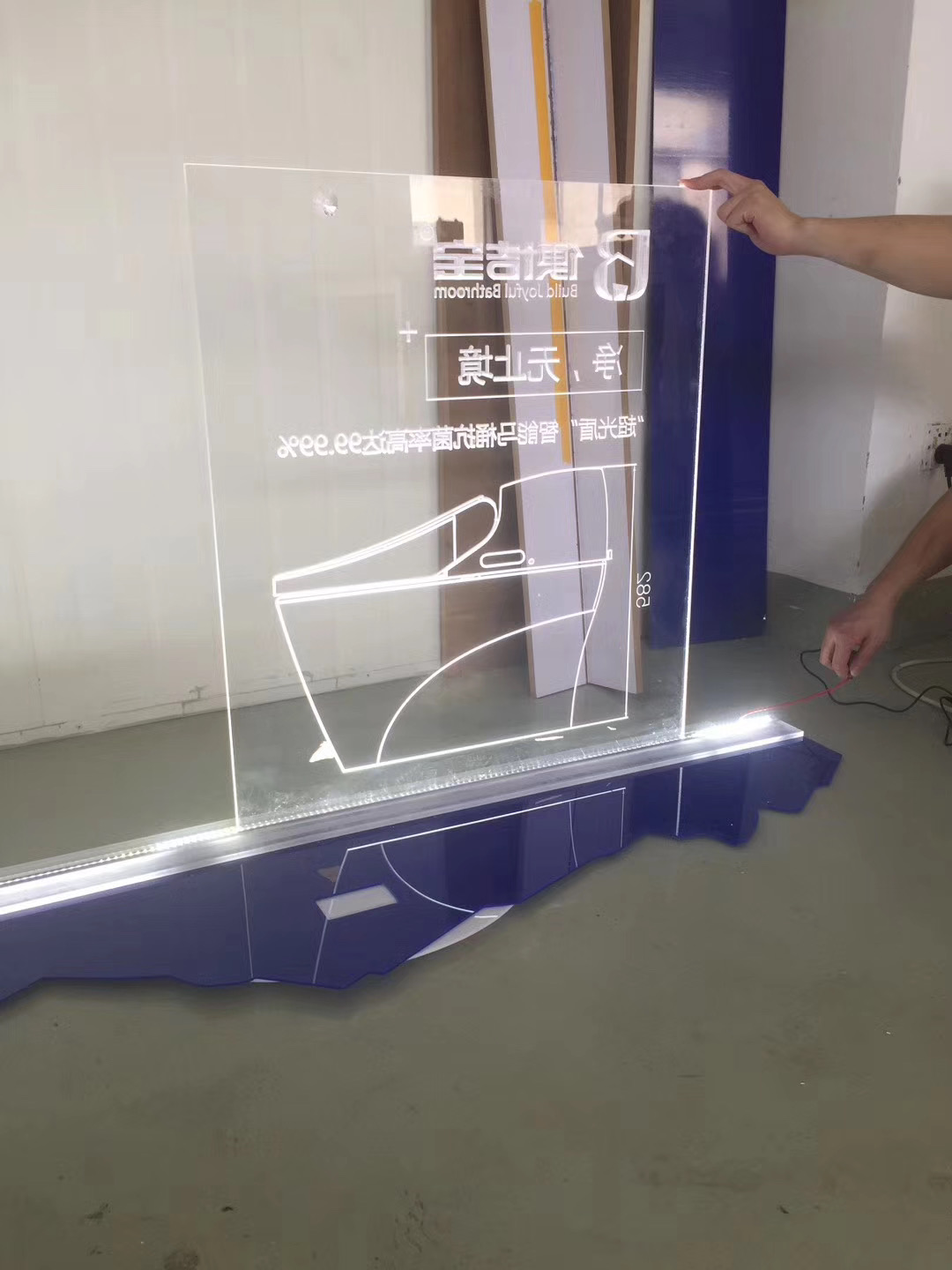 Display props are welcome to be customized by designers and bosses from all industries